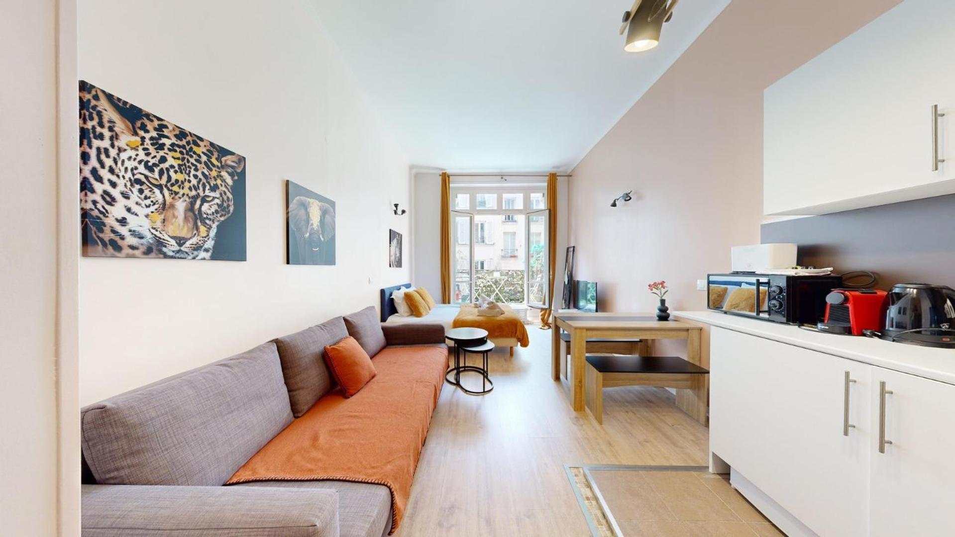 252 Majestic - Superbe A Parigi