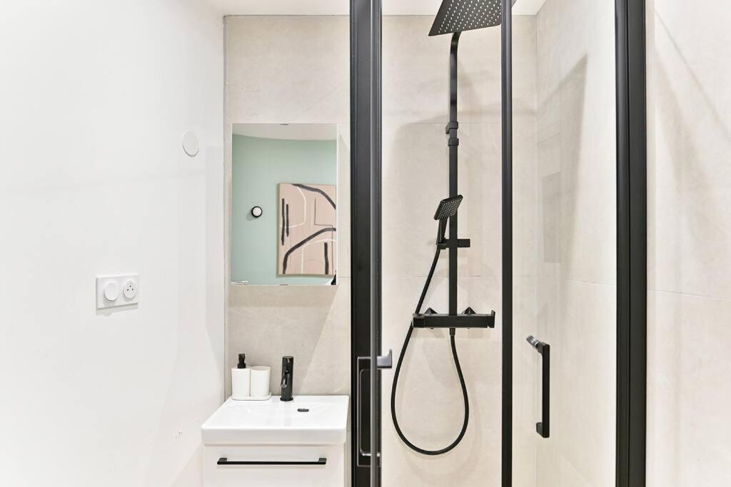 Proche Wagram - Iii Apartment *