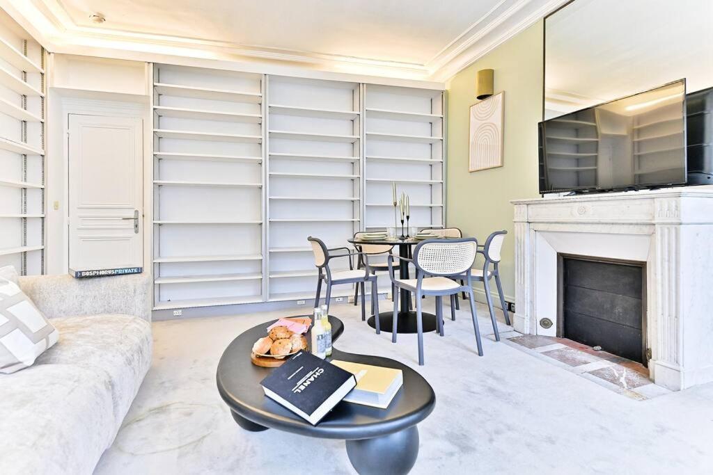 Chic Dans Le Prestigieux 7eme Arrondissement Appartamento Parigi
