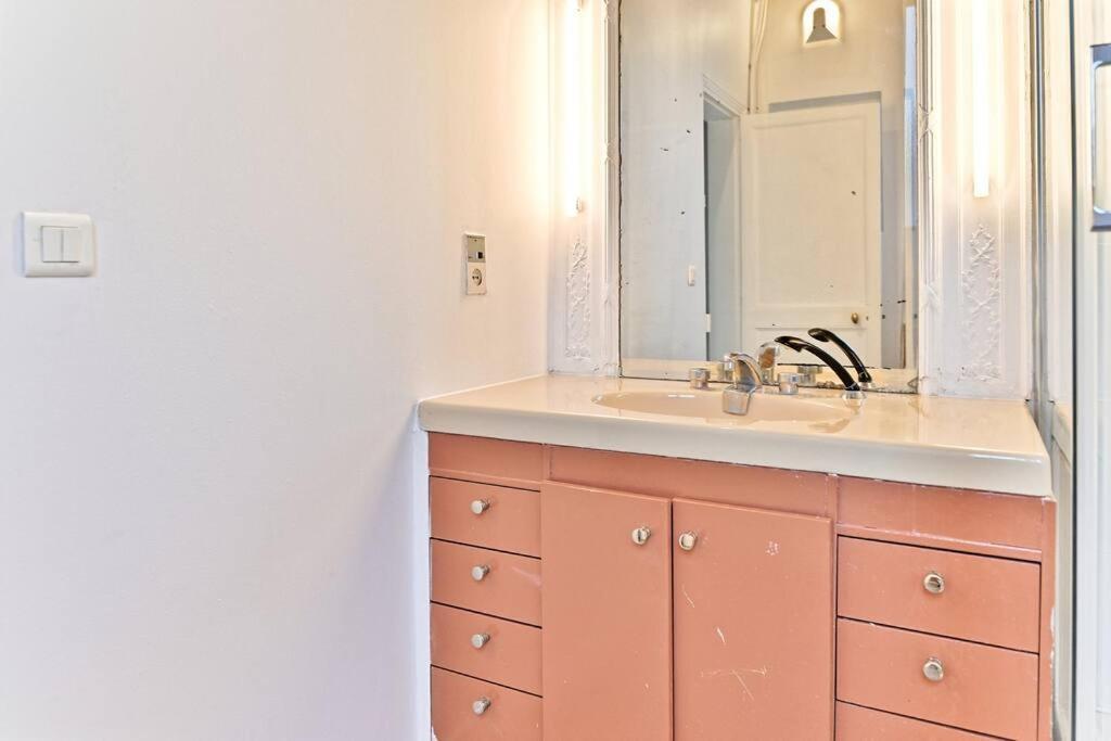 Chic Dans Le Prestigieux 7eme Arrondissement Appartamento Parigi