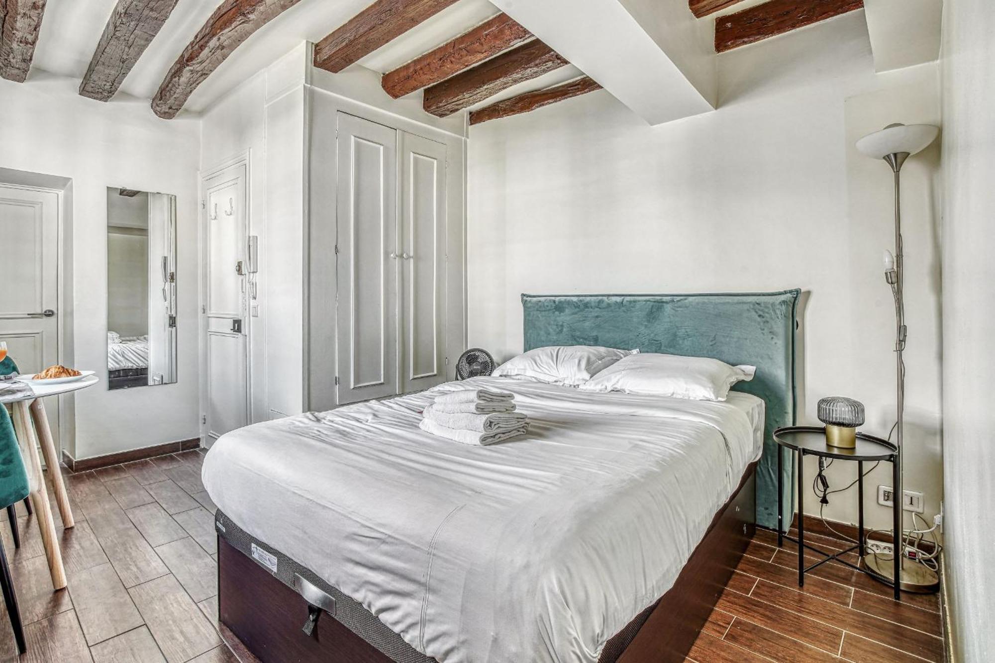 Apartment Latin Quarter & Pantheon - Cityapartmentstay Paris