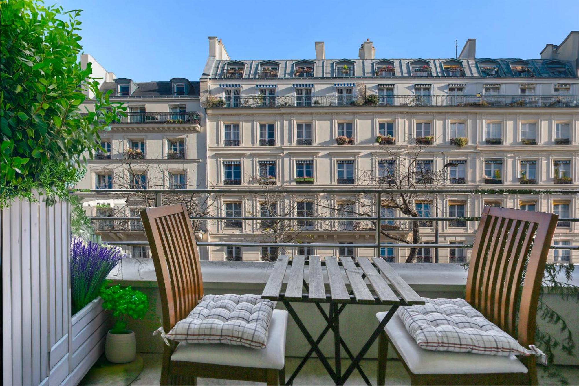 25m Independant Tour Eiffel Apartment *