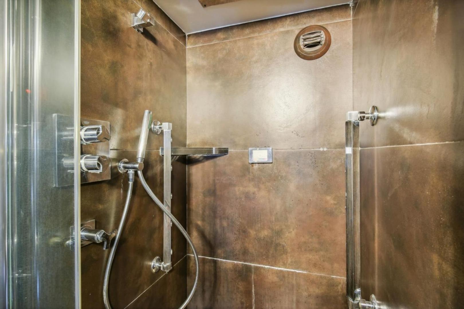 Appartamento 257 Pouchet - Superbe A