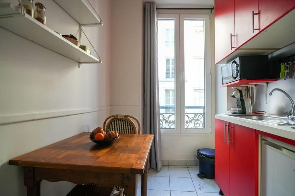 Lovely In Bastille * Parigi