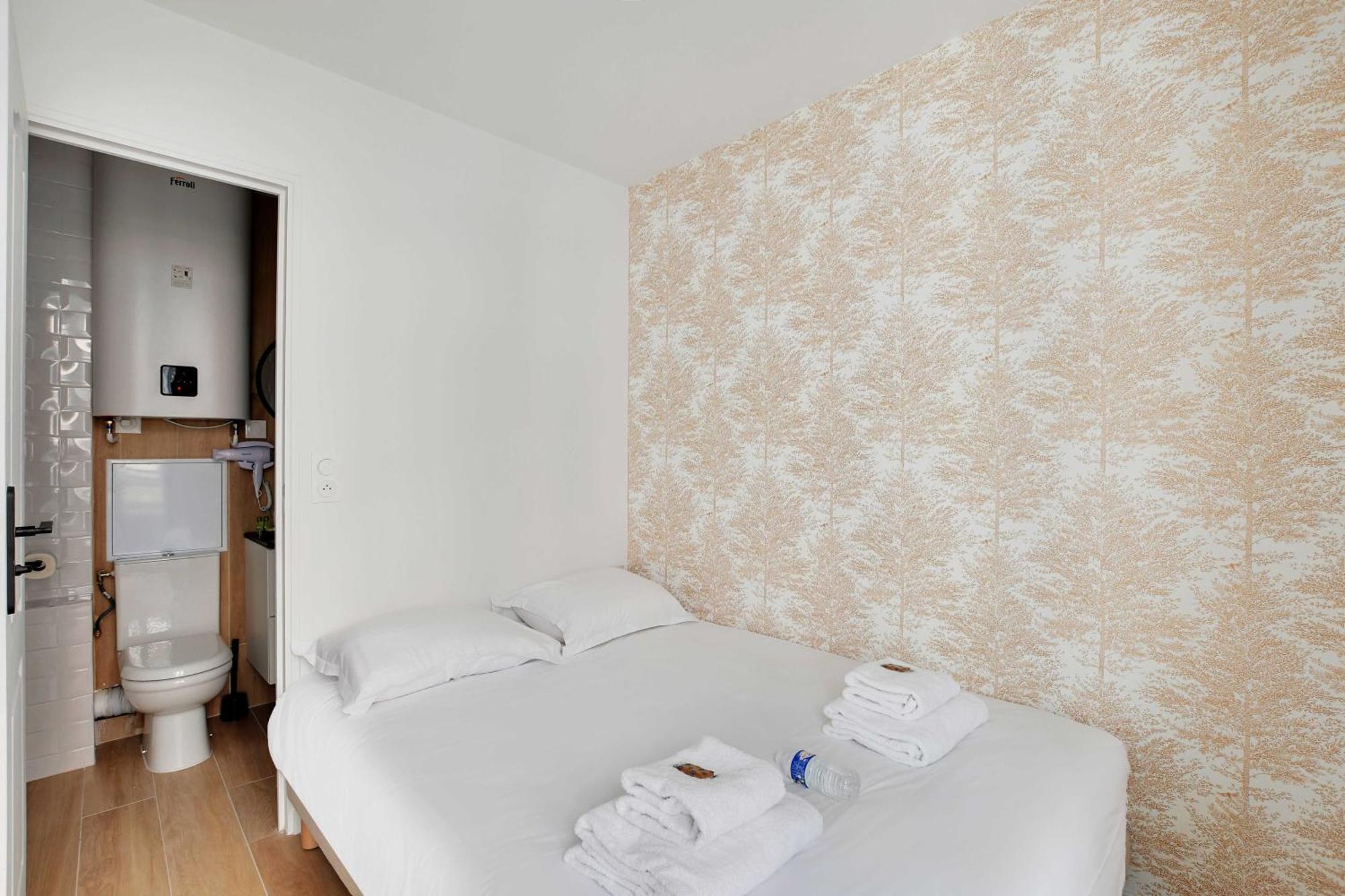 Newly Renovated Republique * Parigi