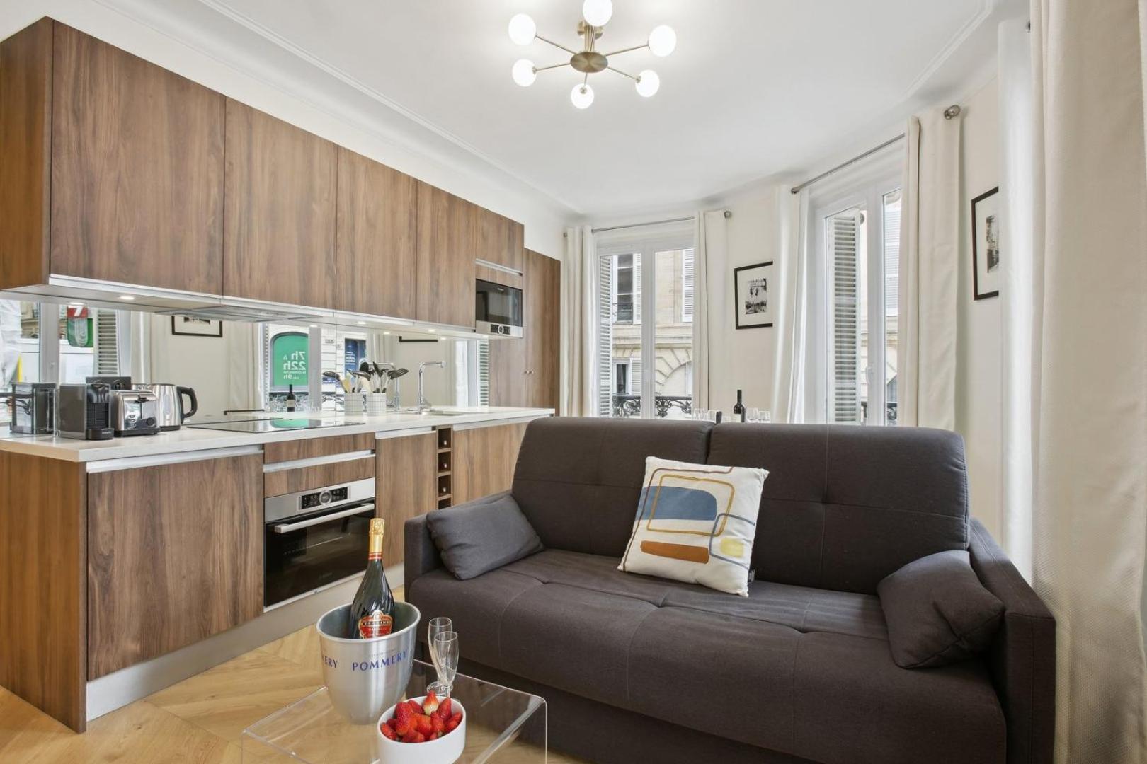 268 - Superb In * Paris