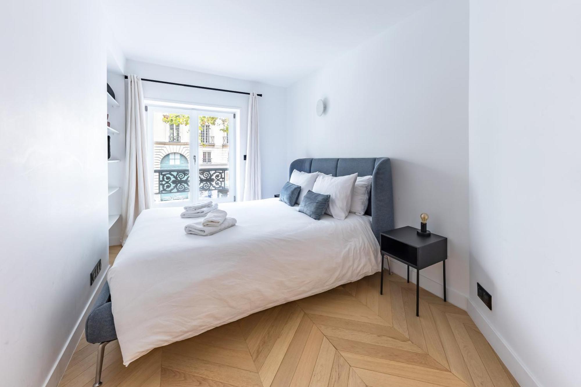 Brand New 3 Bedrooms Facing Madeleine/st Honore Appartamento Parigi