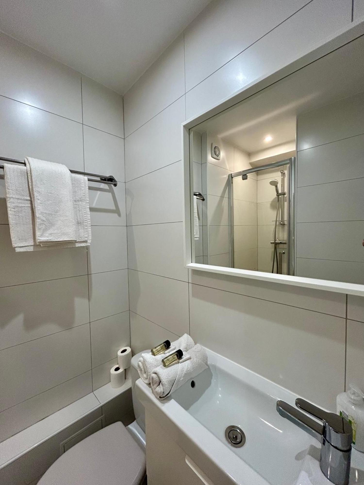 Fully Equipped Near Metro Appartamento *