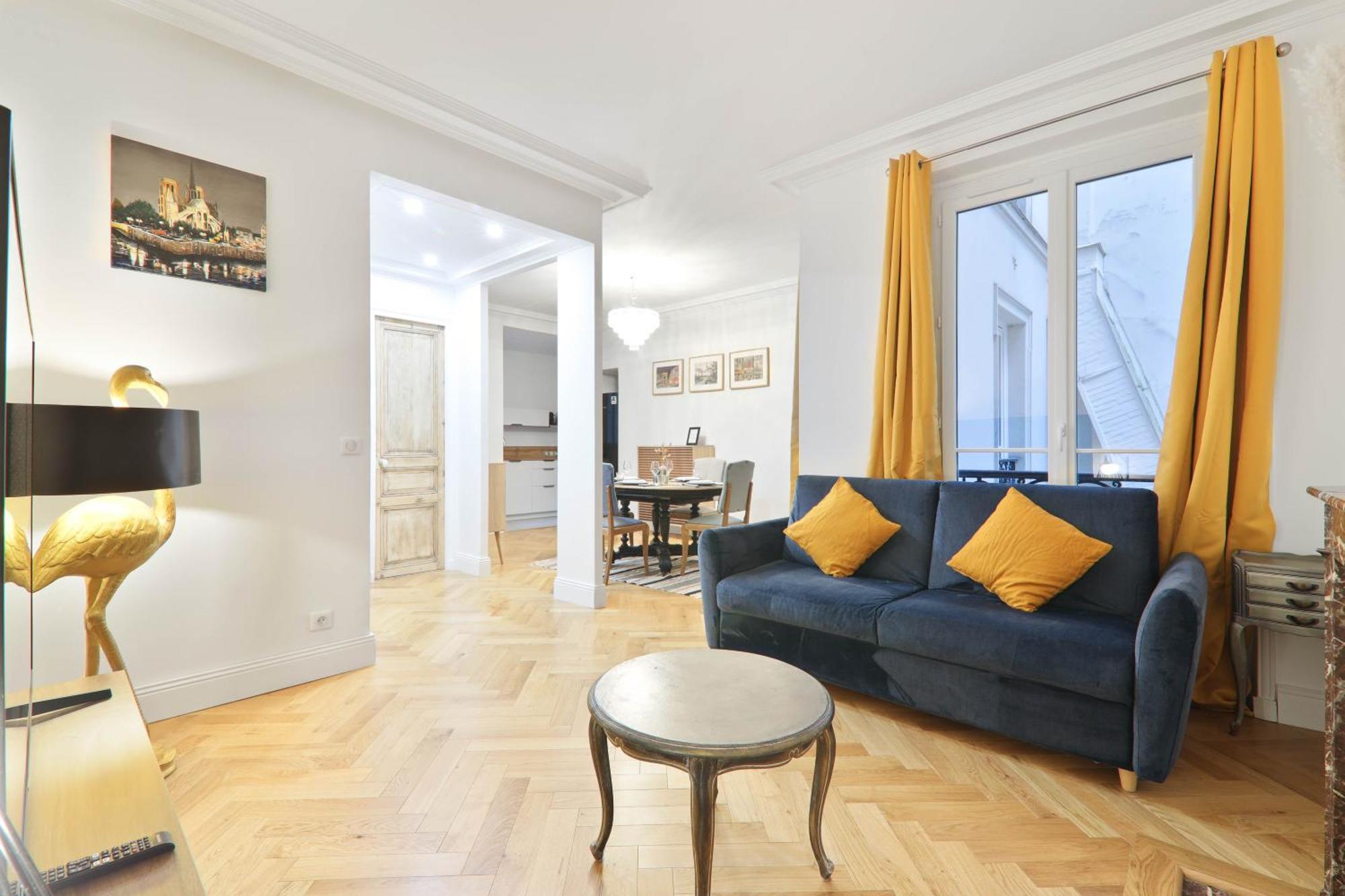 Arc De Triomphe Free Netflix Apartment *