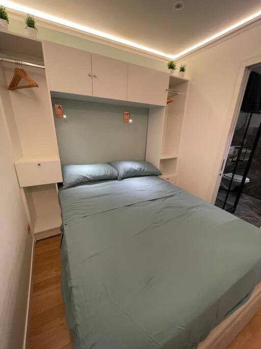 Appartamento Cosy 8e Champs Elysees Miromesnil *