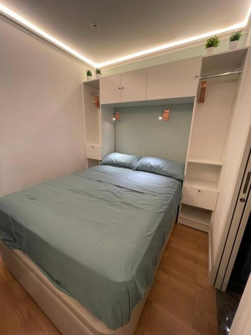 Appartamento Cosy 8e Champs Elysees Miromesnil