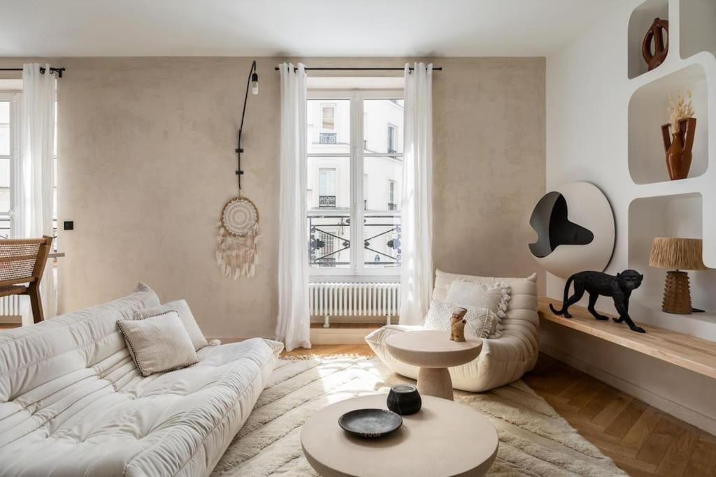 Amazing Flat In An Amazing Montmartre Street Parigi