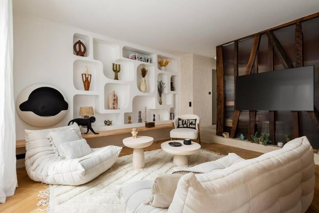 Amazing Flat In An Amazing Montmartre Street * Parigi