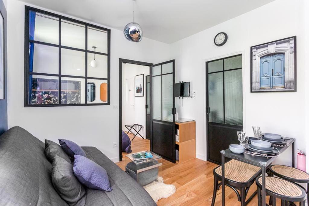 C Cozy Batignolles Apt, Metro Right At Your Doorstep *