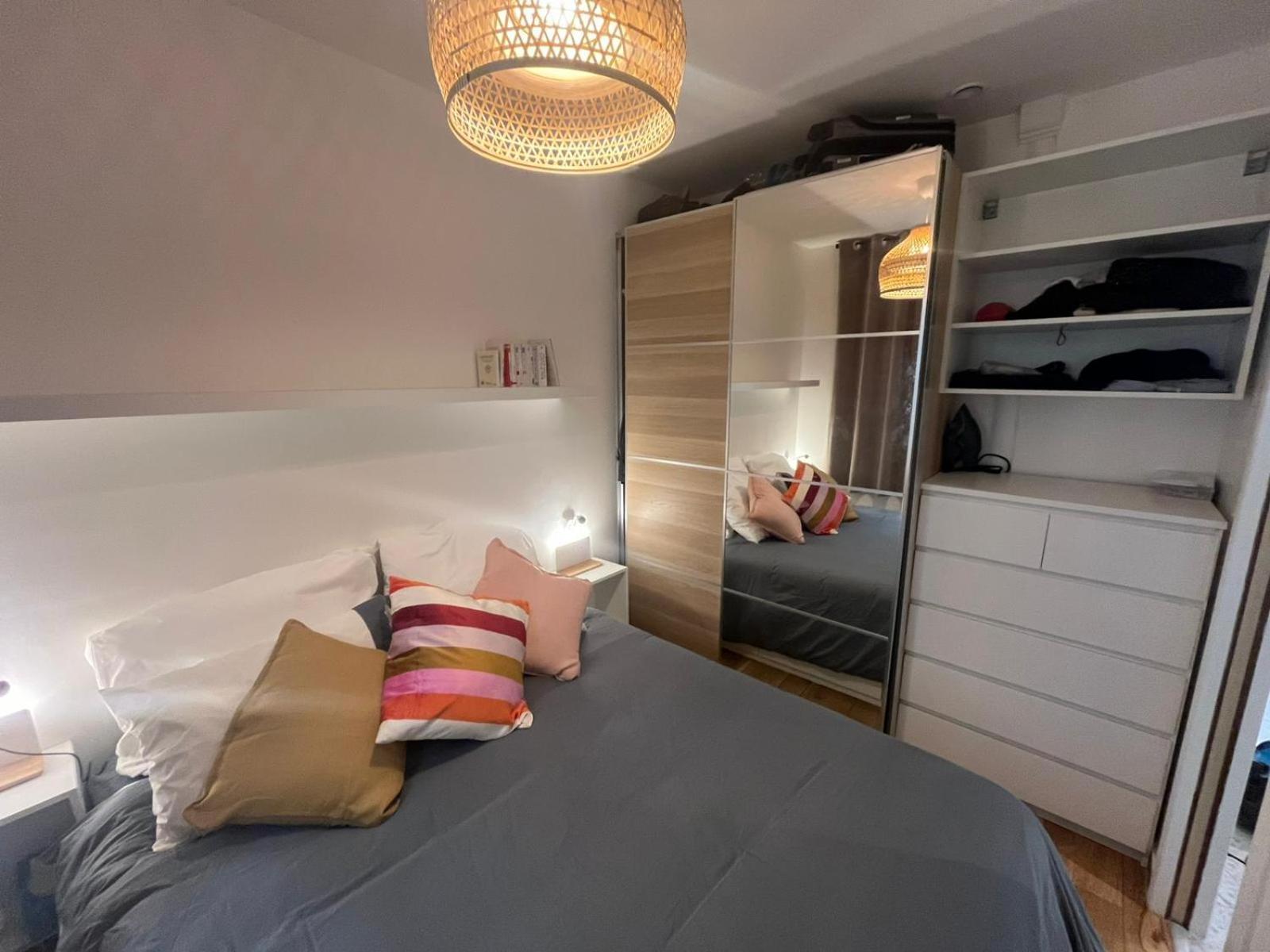 Calm & Charming Atelier In Appartamento Parigi