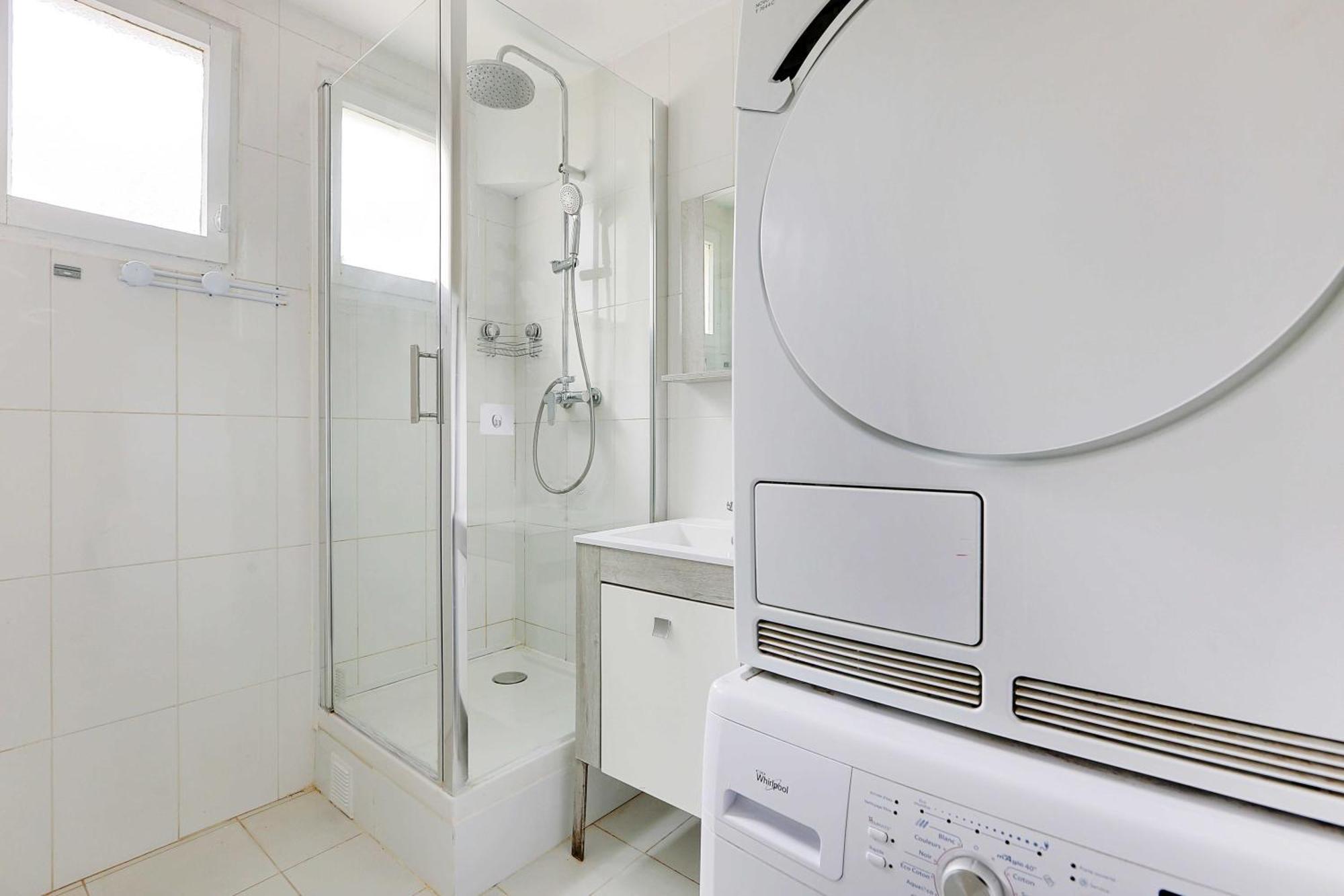 Charming - 2br-6p - Expo *