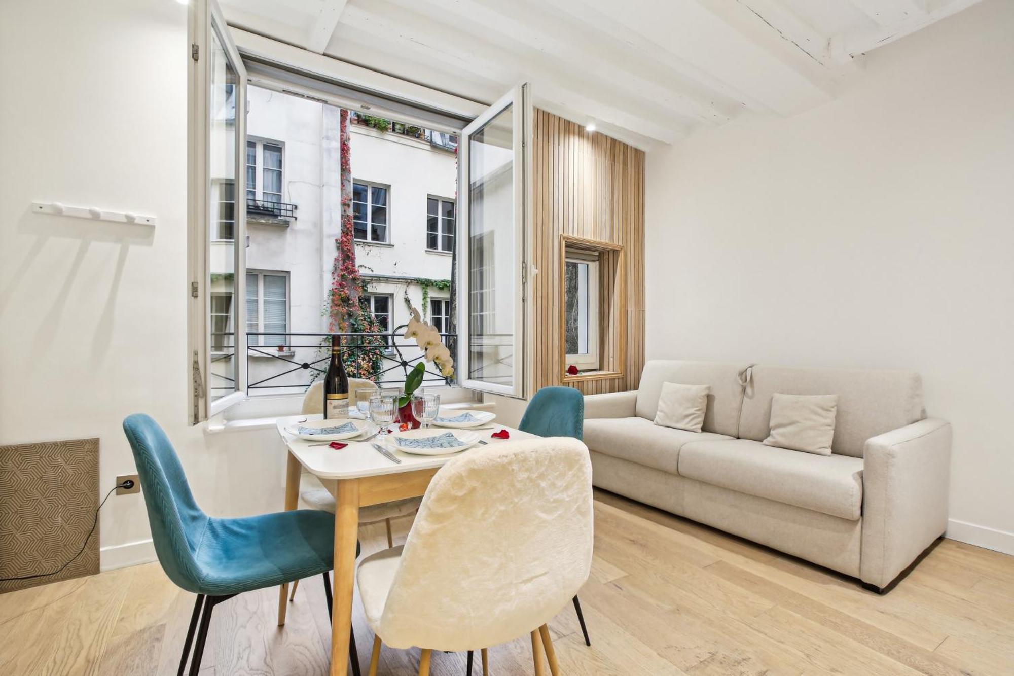 Lavie Maison : Ac & Center Of Paris