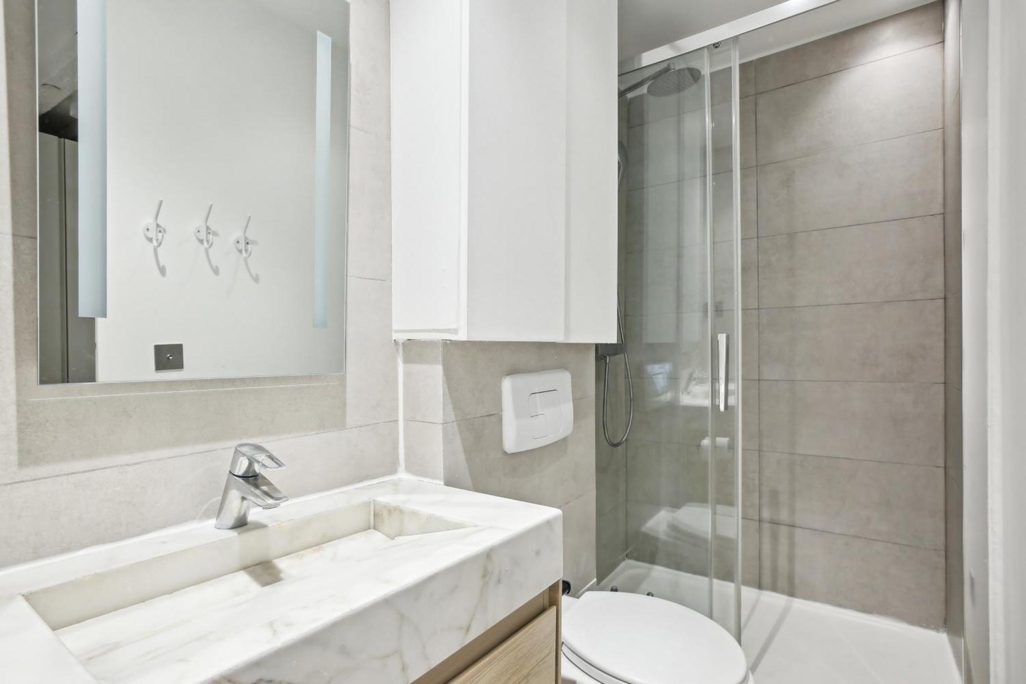 Lavie Maison : Ac & Center Of Apartment Paris