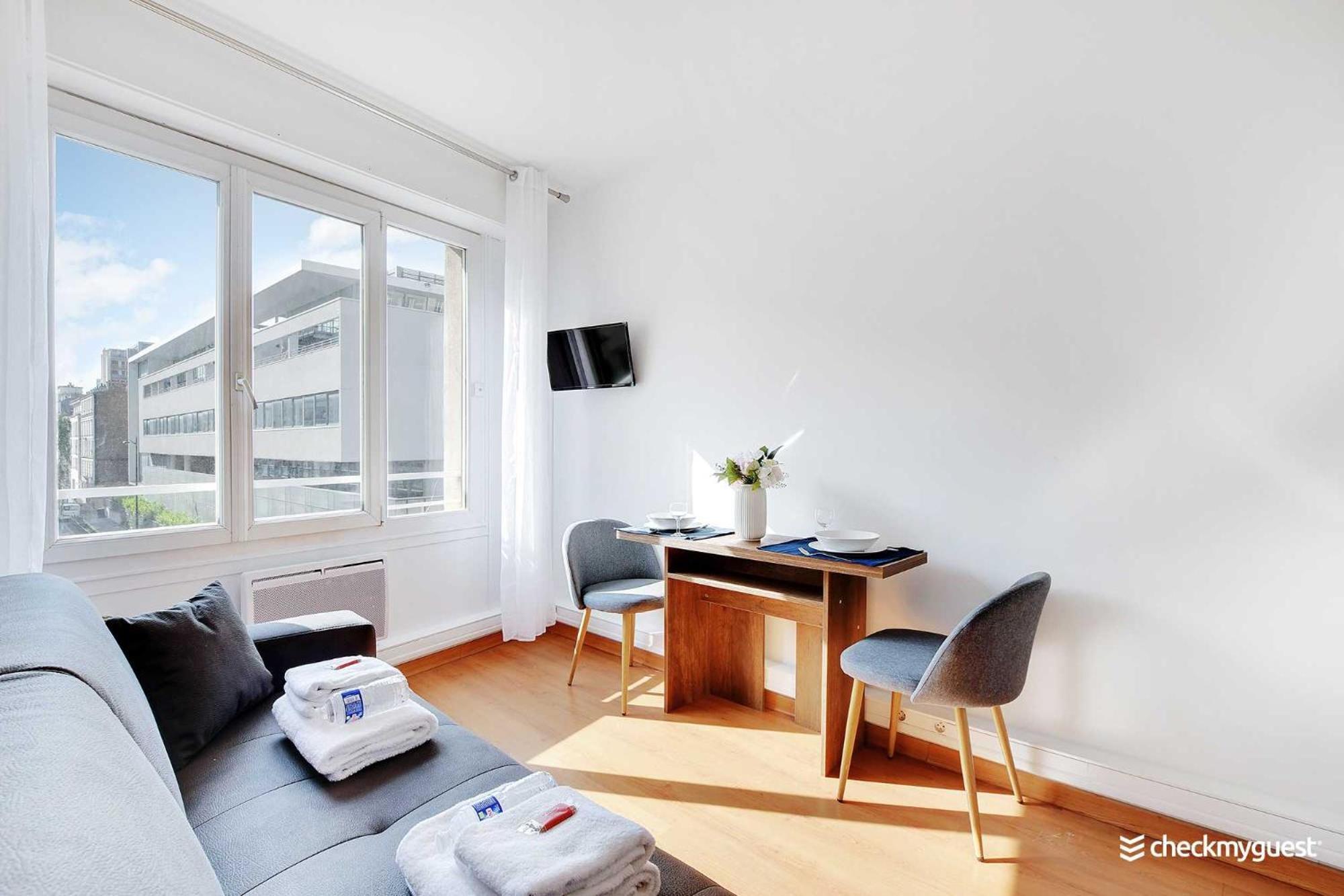 Charming - 2p - Near Convention * Parigi