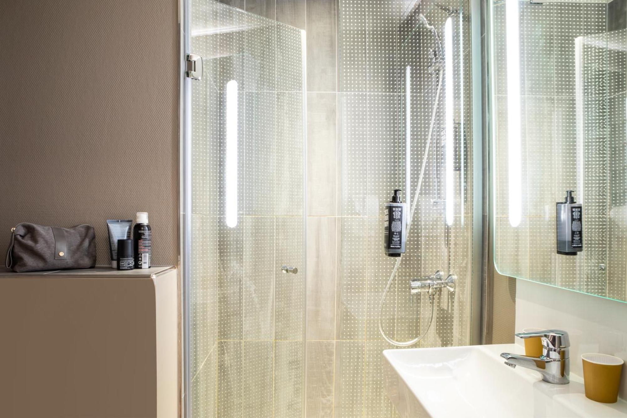 Hotel Ibis Ornano Montmartre Nord 18eme