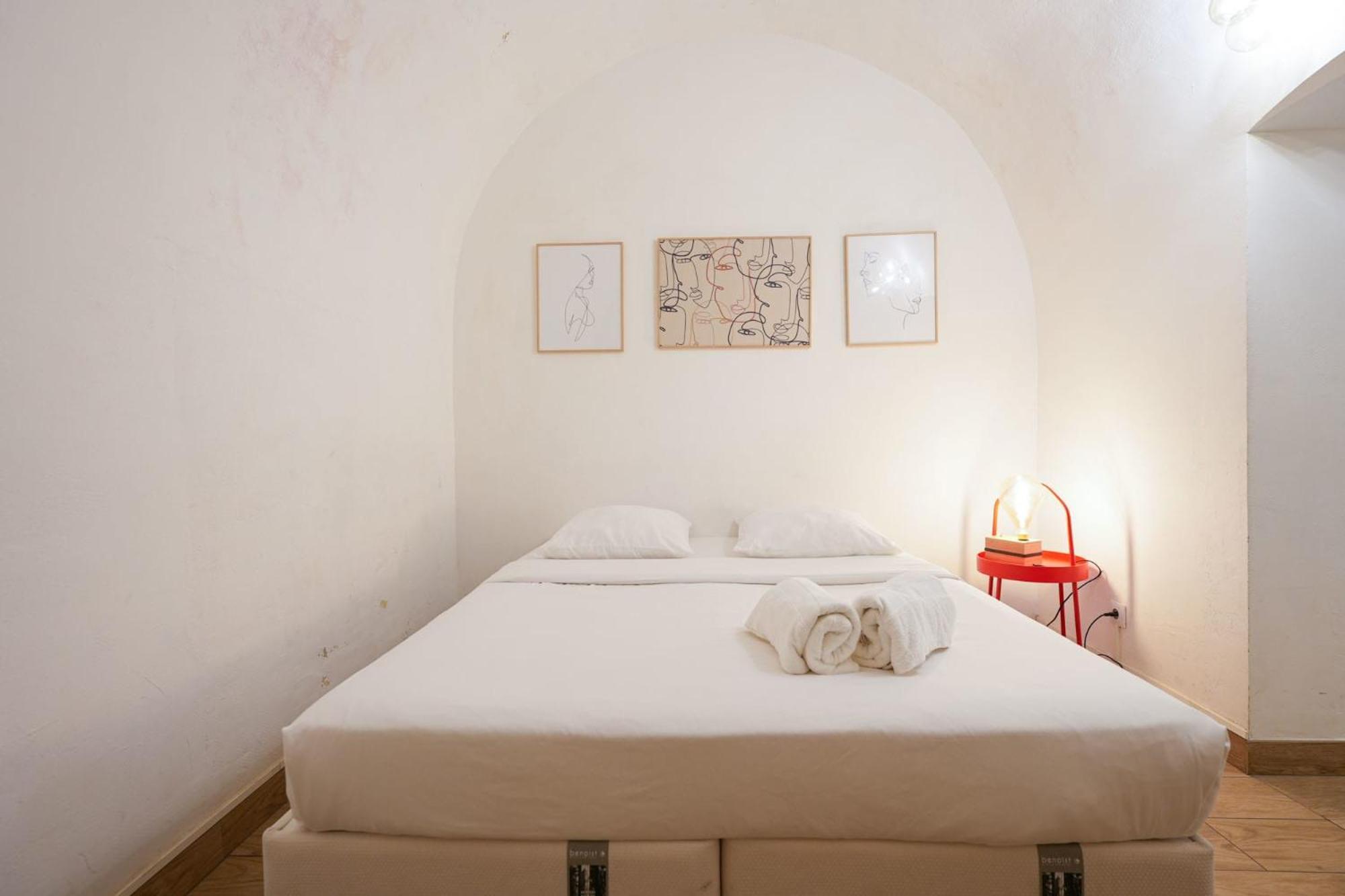 Loft 2 Bedroom Marais, Notre Dame Ac By Lcc Agency *