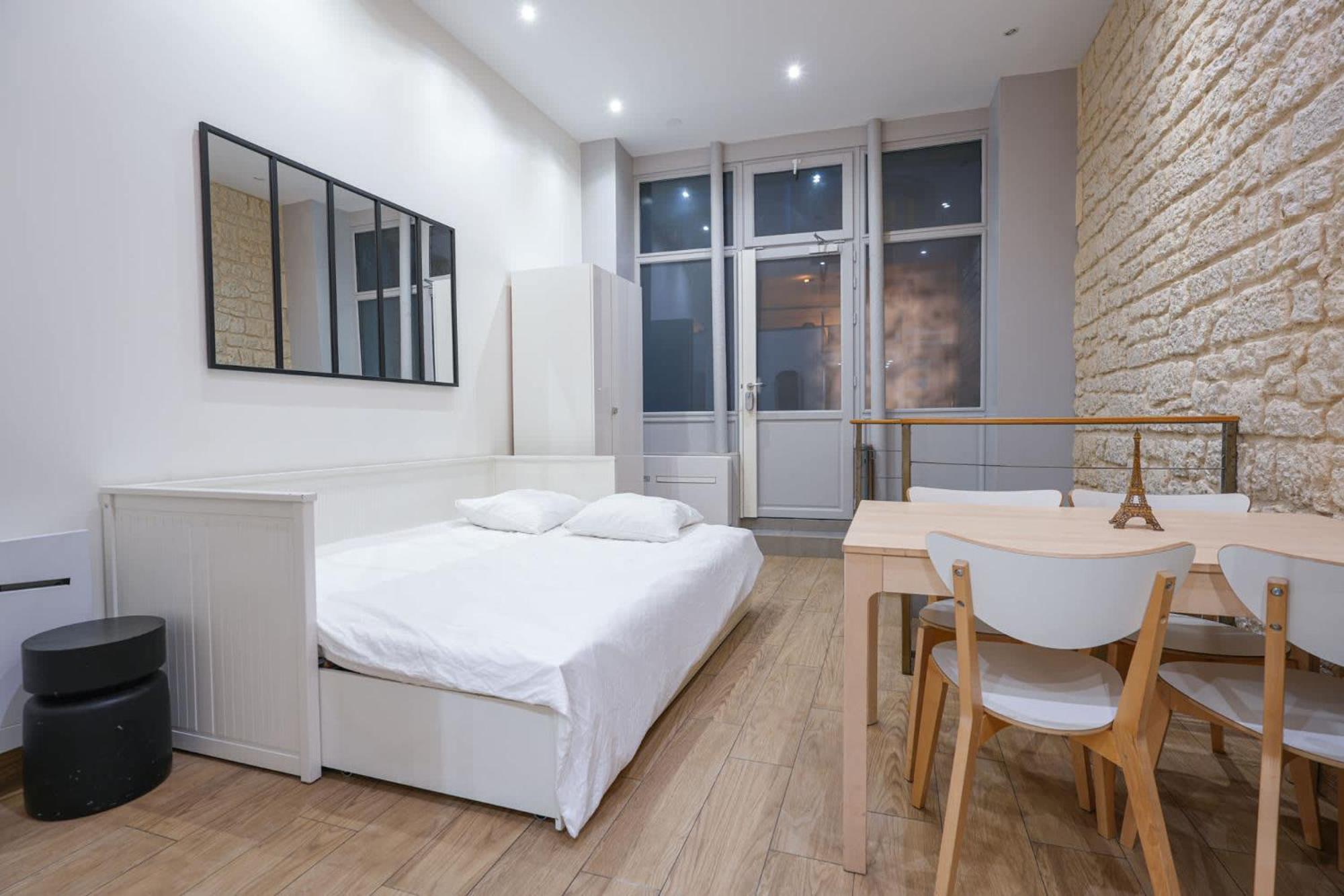 Loft 2 Bedroom Marais, Notre Dame Ac By Lcc Agency Apartment Paris
