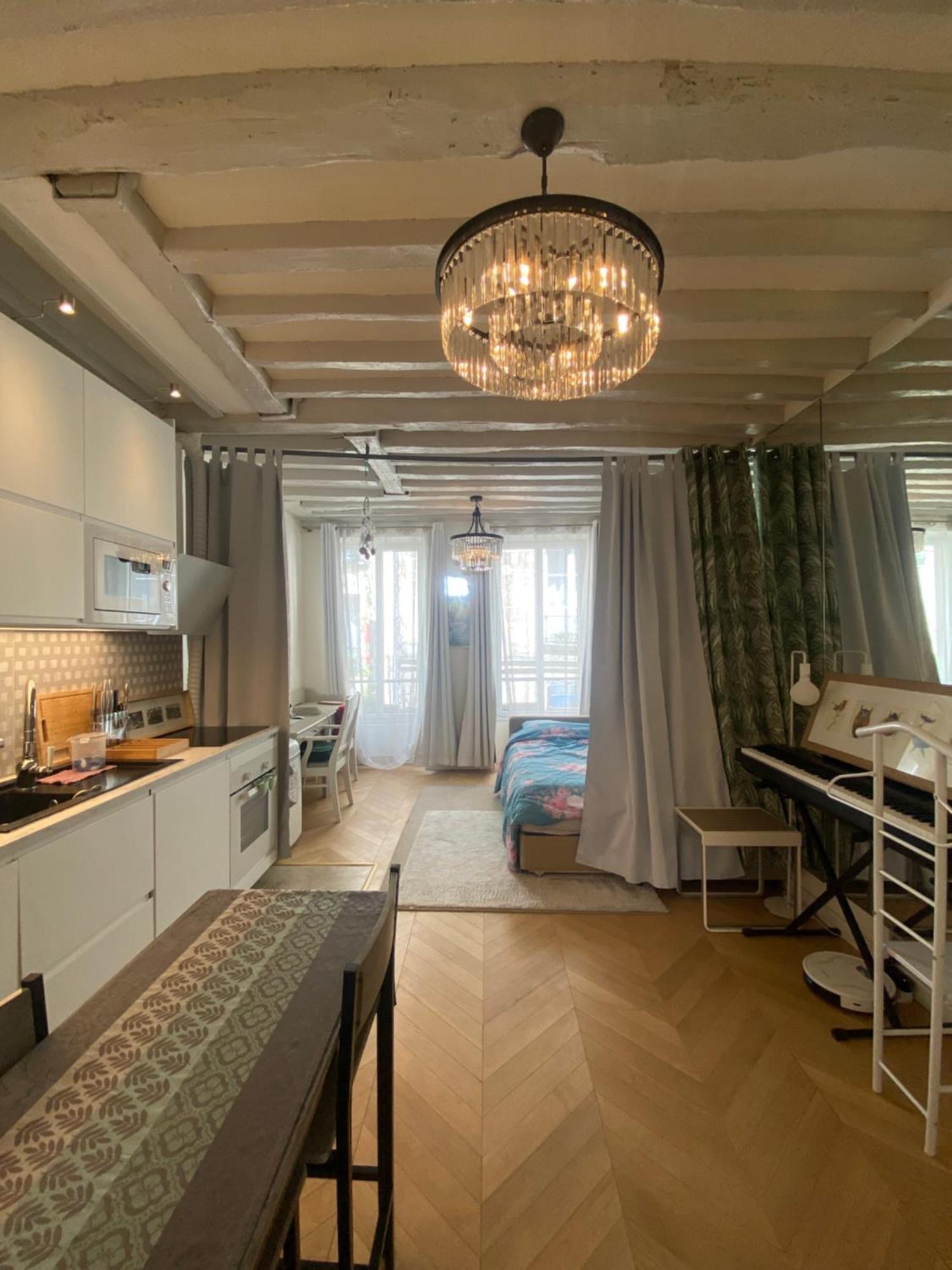 Cosy A Saint Michel-notre Dame Center Apartment