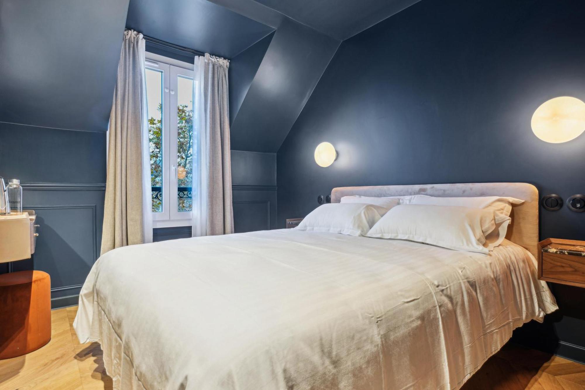 Clemence Hotel Paris