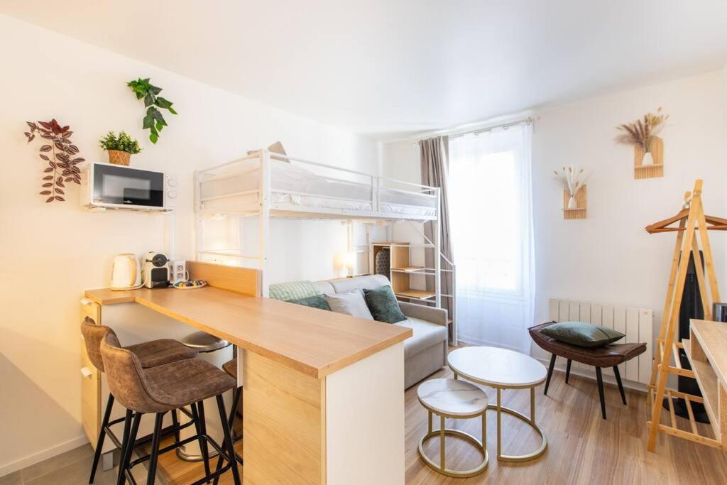 Appartamento Amazing Stylish Studio, Well Located Near Metro, Bastille Neighborhood Parigi