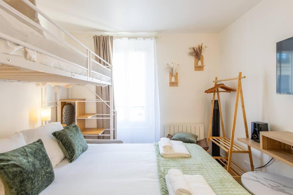 Appartamento Amazing Stylish Studio, Well Located Near Metro, Bastille Neighborhood Parigi