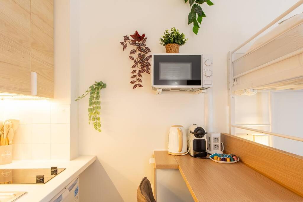 Appartamento Amazing Stylish Studio, Well Located Near Metro, Bastille Neighborhood *