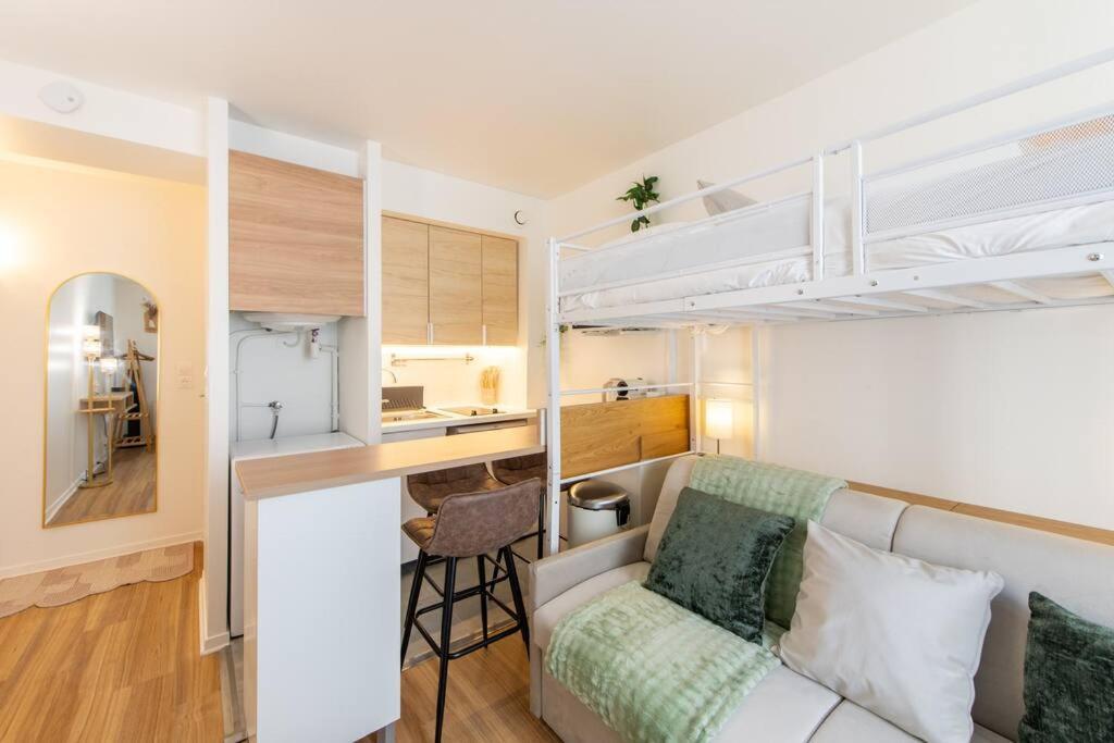 Amazing Stylish Studio, Well Located Near Metro, Bastille Neighborhood Appartamento Parigi