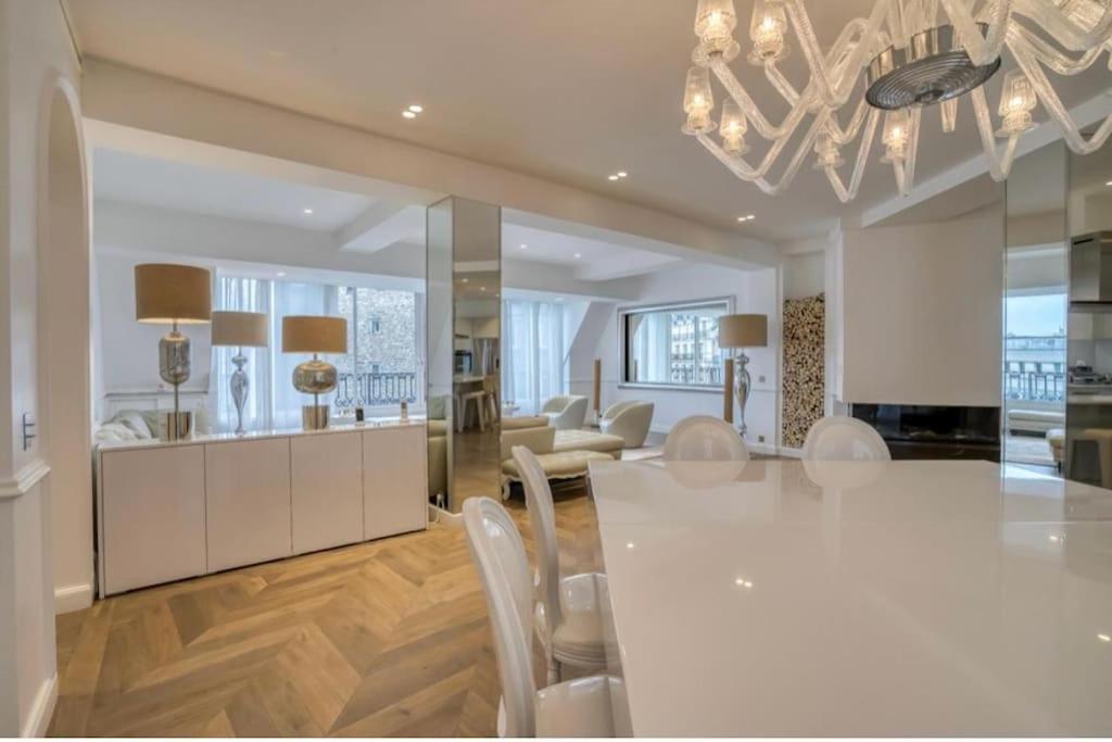 Appartamento Palais Prive Luxe Vue Tour Eiffel Confort Exclusif *