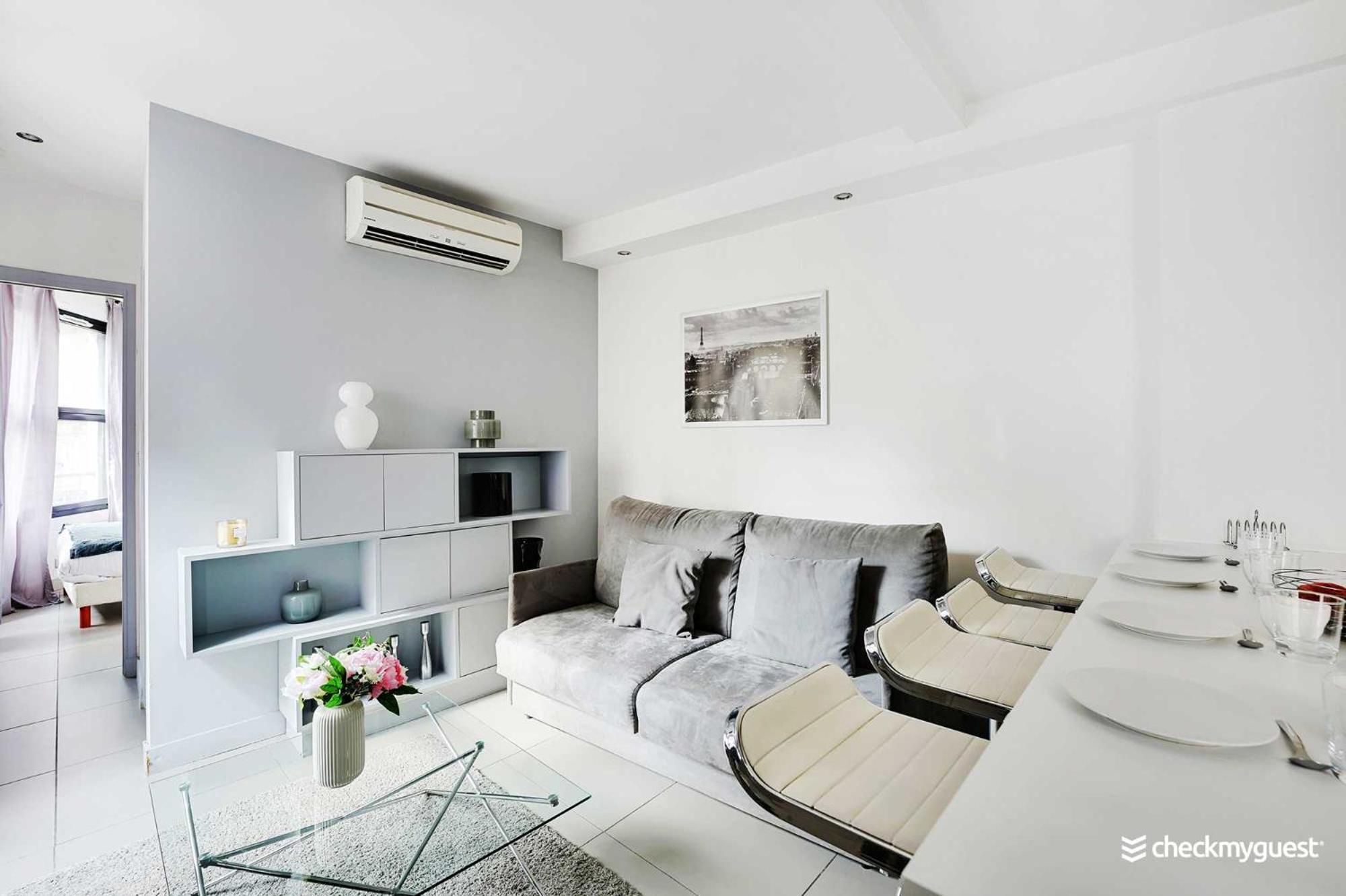 Apartment Saint-lazare