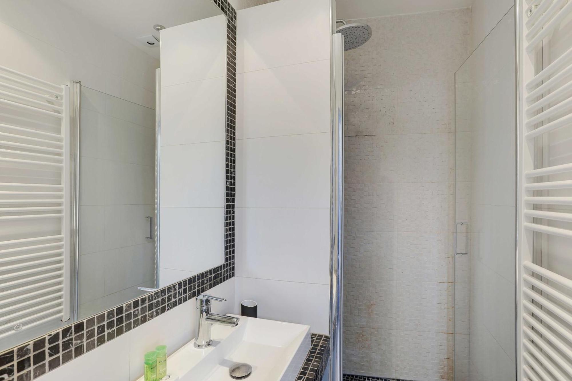 Apartment Saint-lazare