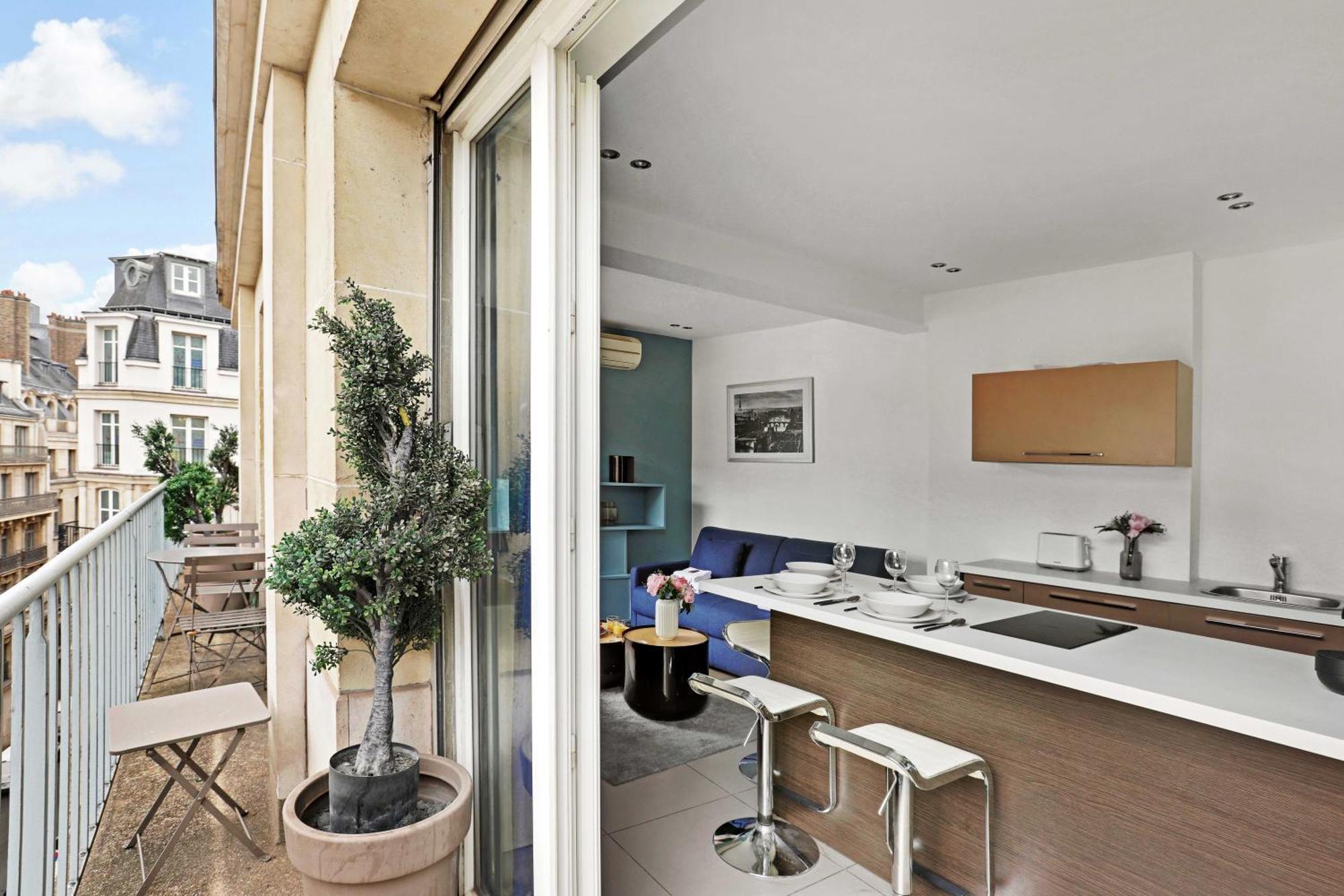 Apartment Saint-lazare Paris