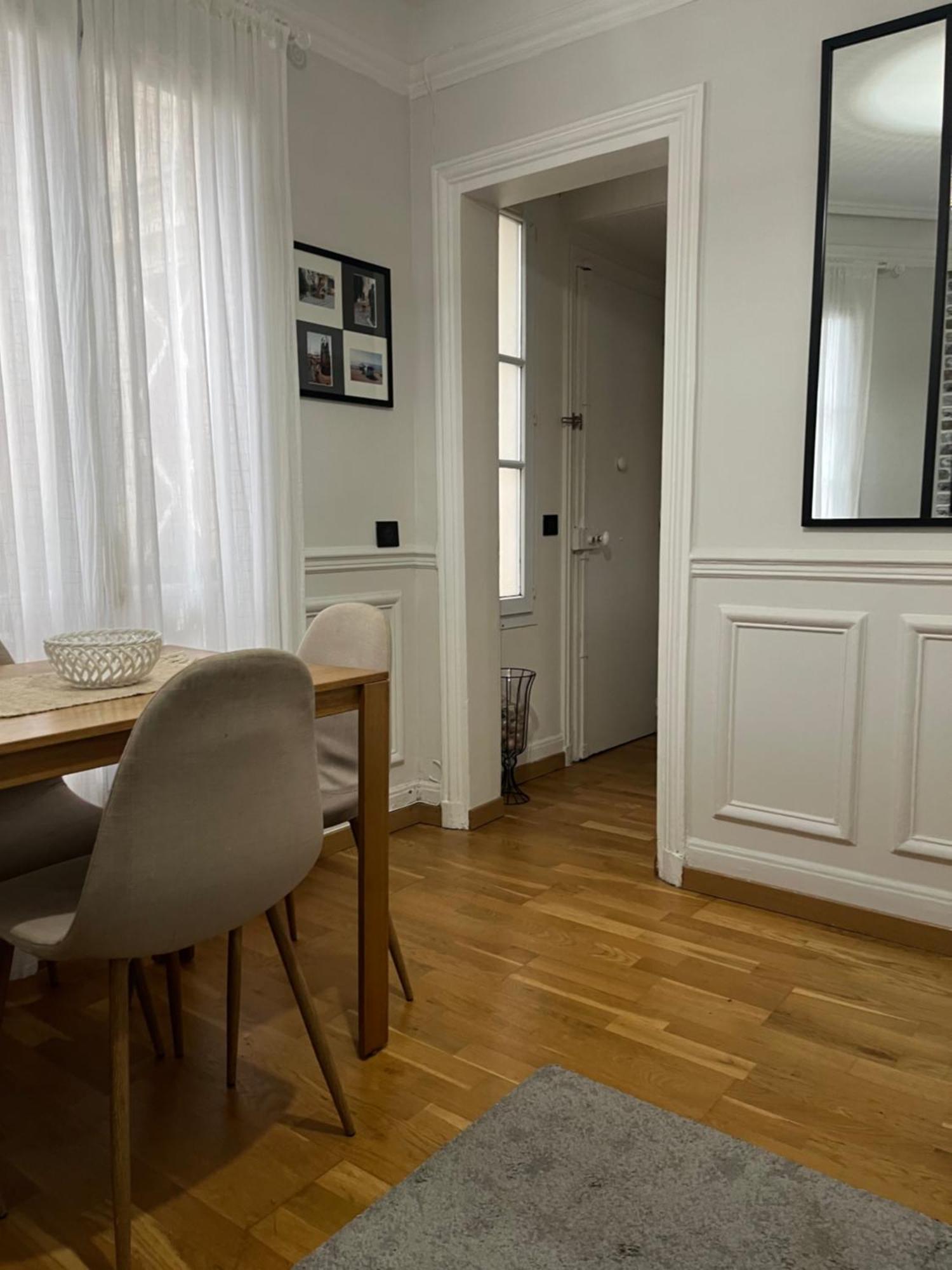 A Apartment Paris