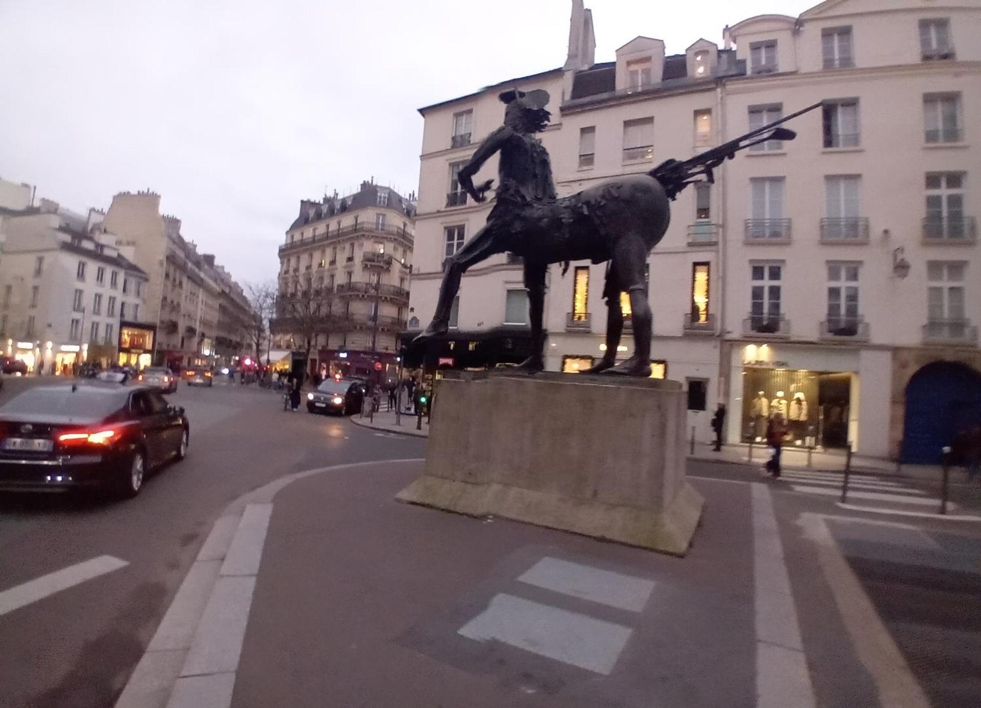 1 Minute Gare Montparnasse , Center, Awsome Place, Close To Eiffel Tour And Louvre Meusm , Front Metro Appartamento