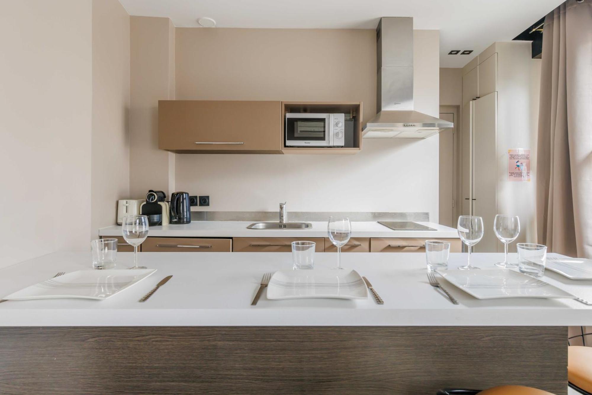 Saint-lazare Apartment *