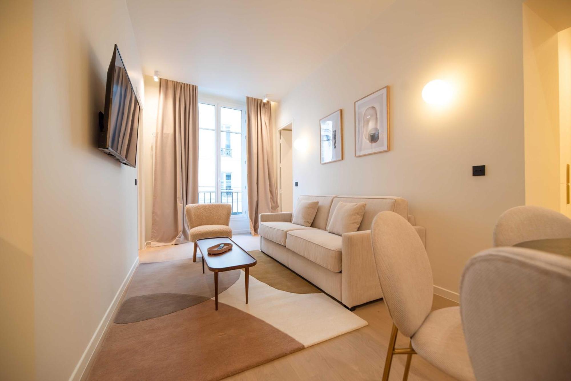 Appartamento Elegant With Ac - 2br-6p -palais Garnier Parigi