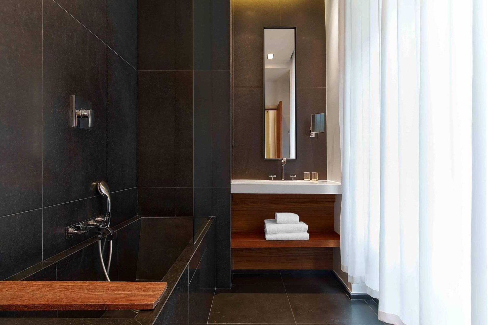 Le Metropolitan, Tour Eiffel, A Tribute Portfolio 5* Parigi