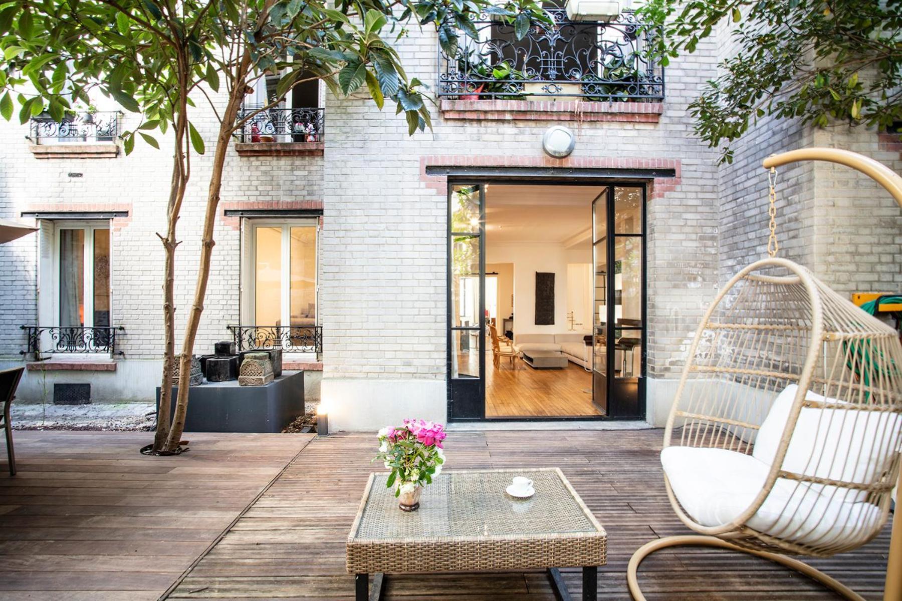 Appartamento Luxury Jungle Loft With Private Garden, Jacuzzi & Hammam *