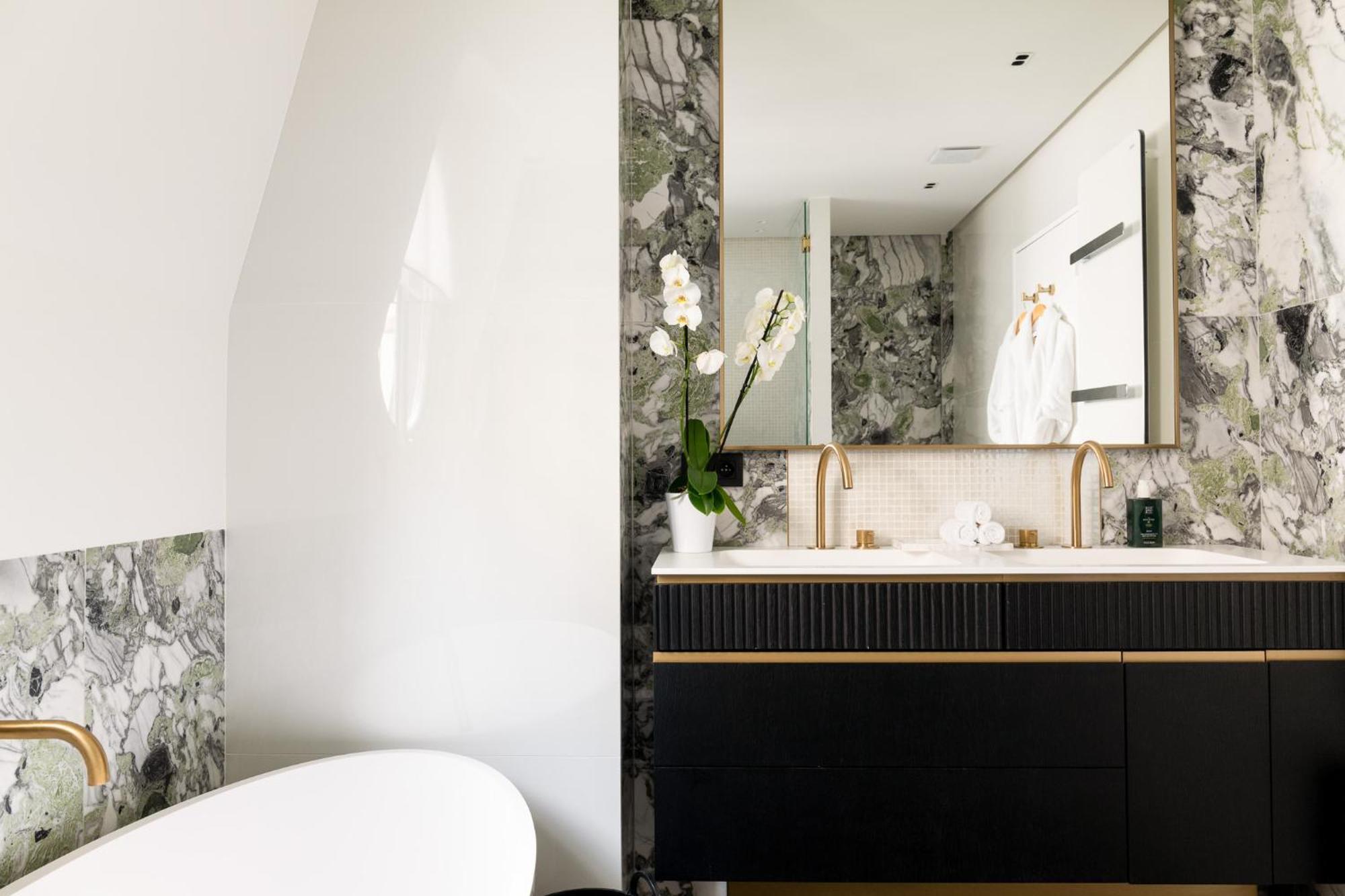 Highstay - Luxury Serviced - Poincare