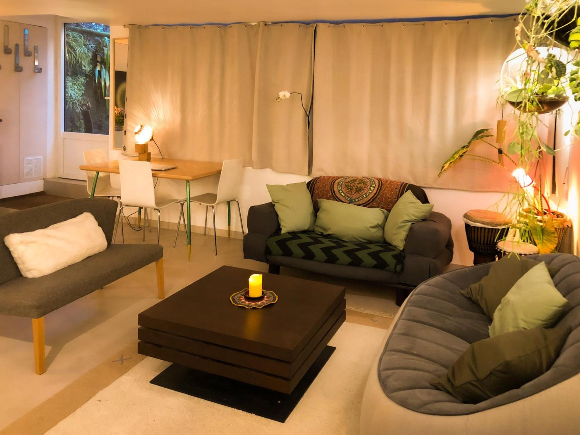 Appartamento Charming House, Calm Garden In The Center Of *