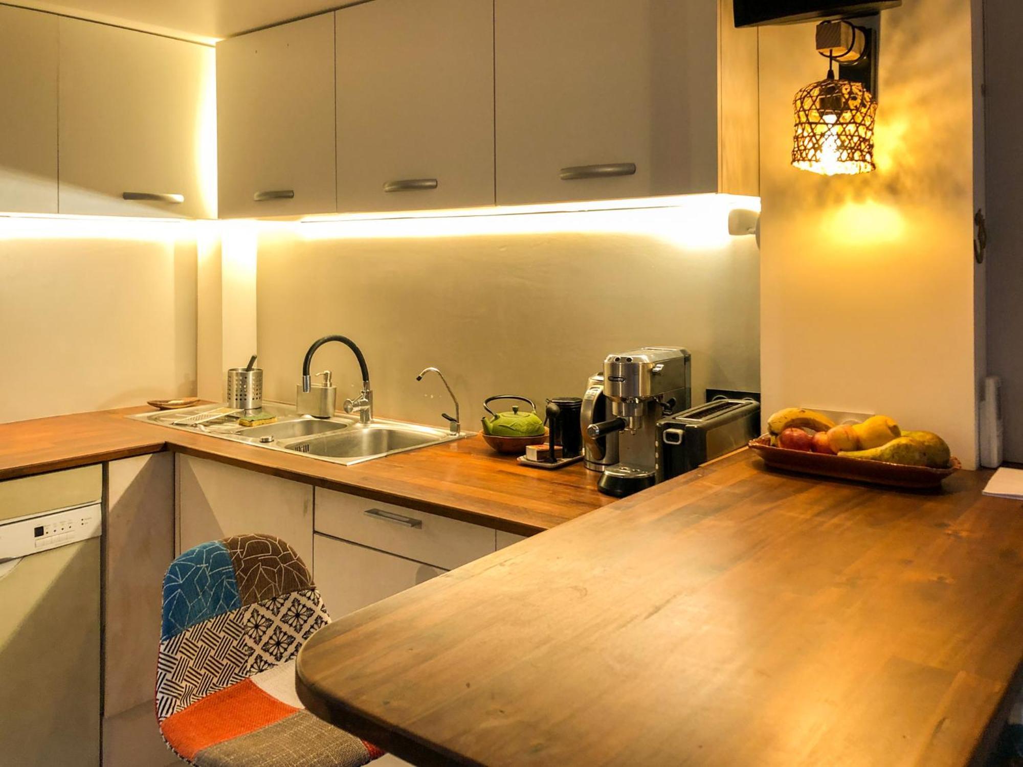 Appartamento Charming House, Calm Garden In The Center Of