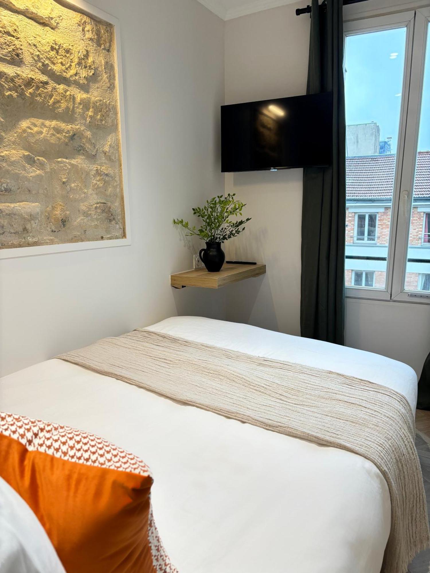 Hotel Paris Amore *