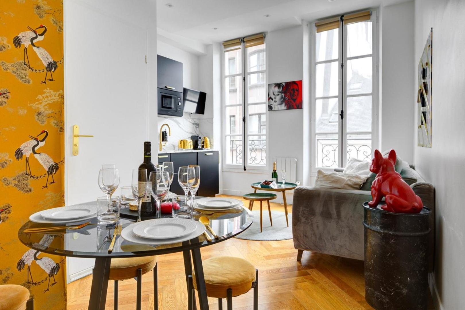 210-suite Chanel Parigi