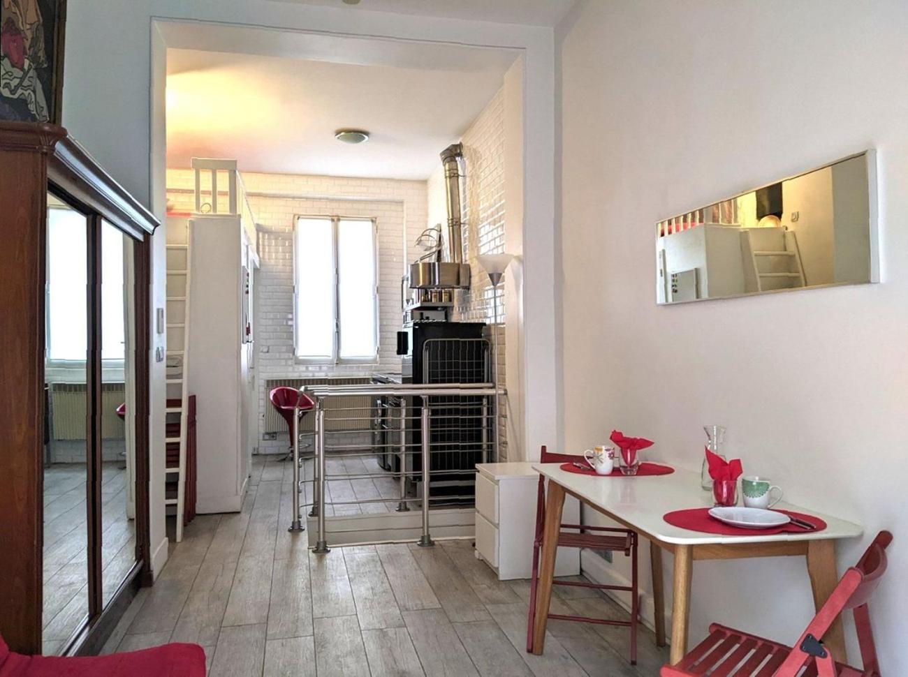 Duplex And Private Patio At Eiffel Tower Appartamento *