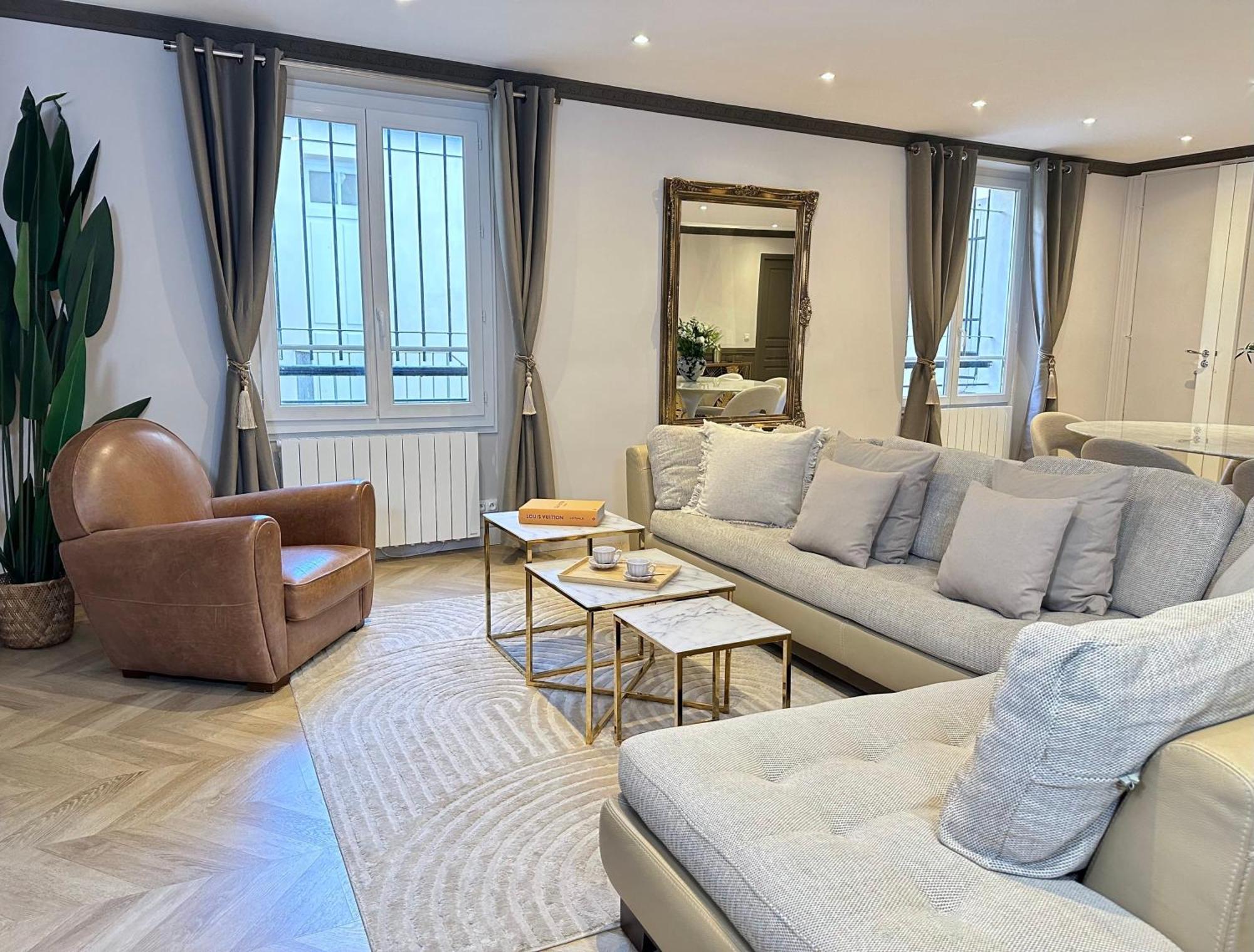 Luxury Family Getaway Near Place Vendome Appartamento Parigi