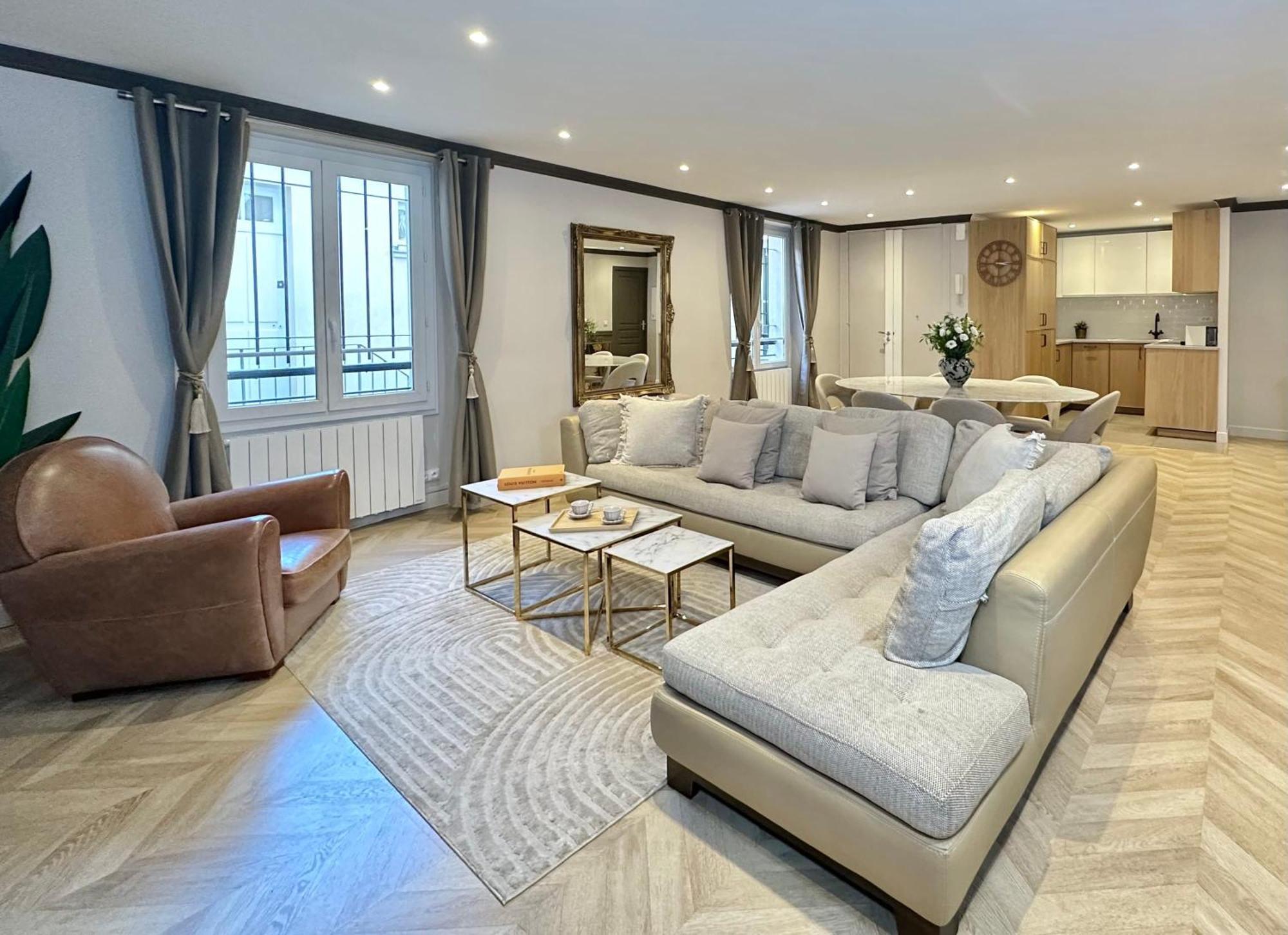 Luxury Family Getaway Near Place Vendome Appartamento Parigi